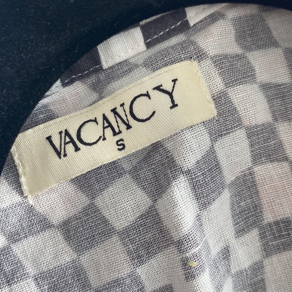 Vacancy top and short set - Picture 3 of 6